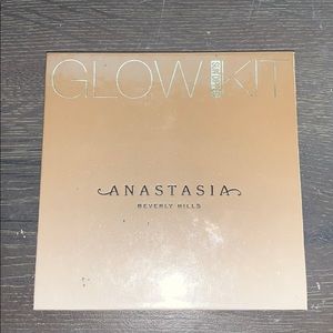 Anastasia Beverly Hills Sun Dipped Glow Kit